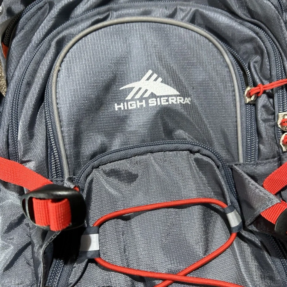 High Sierra HydraHike 8L Hydration Backpack 2L Reservoir Gray Red Hiking Cycling
